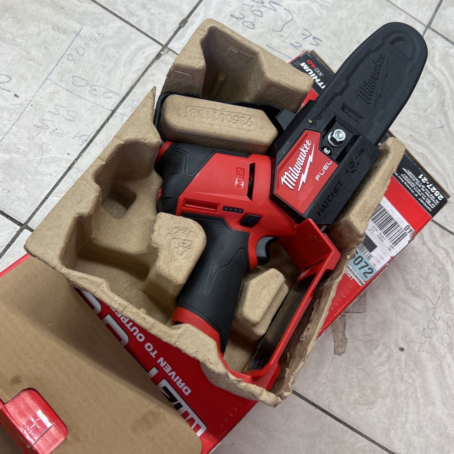 Milwaukee M12 Chainsaw Hatchet for Sale in Anaheim, CA OfferUp
