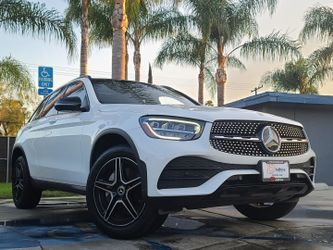 🔥 2022 Mercedes-Benz GLC 300  💰 $4,000 down⭐ AMG Package 🚙 Low miles ✅ Clean title  📝 ITIN + all credit OK 📲 Message me today!
