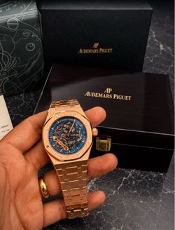 Men’s luxury watch