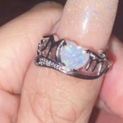 Mom Sterling Silver And Opal Ring 