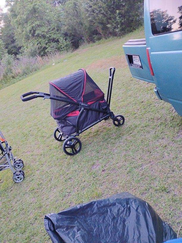 Babytrend Wagon