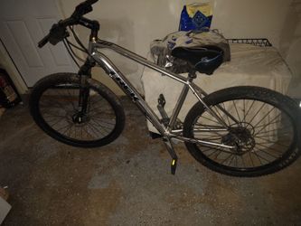 Trex dual sport Shimano mountain bike