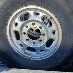 8lug GM Wheels LT305/70R16 BFGOODRICH KO2 TIRES (4)