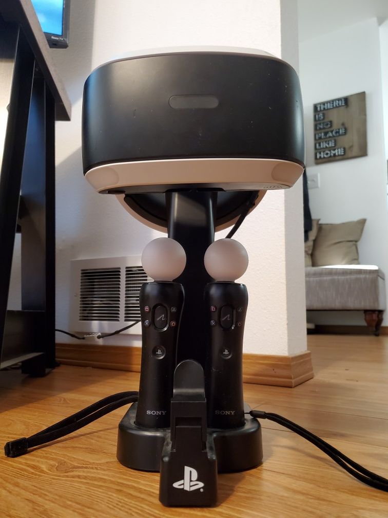 Playstation 4 PRO VR bundle for Sale in Chehalis, WA OfferUp