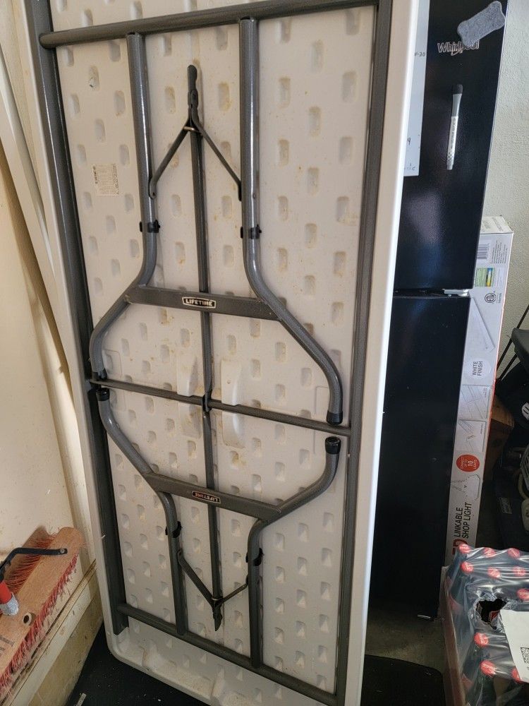 Lifetime Folding Table