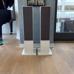 Bowers & Wilkins Speakers