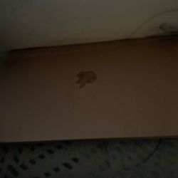 Apple MacBook