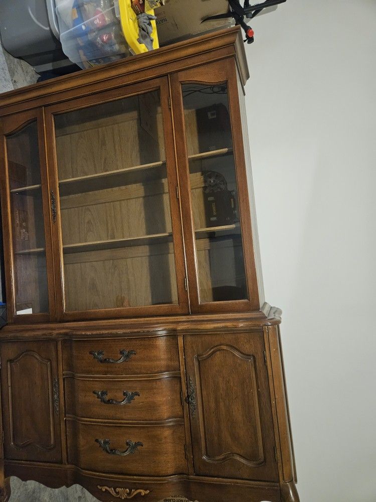 Shelf(10%off) Used looks like New.