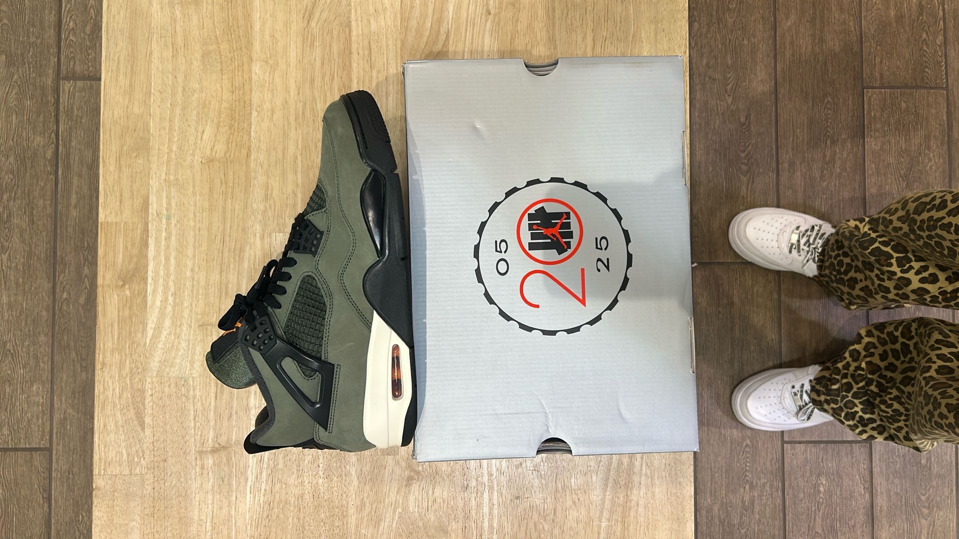 VNDS JORDAN 4 UNDEFEATED (2025) OG ALL SIZE 11