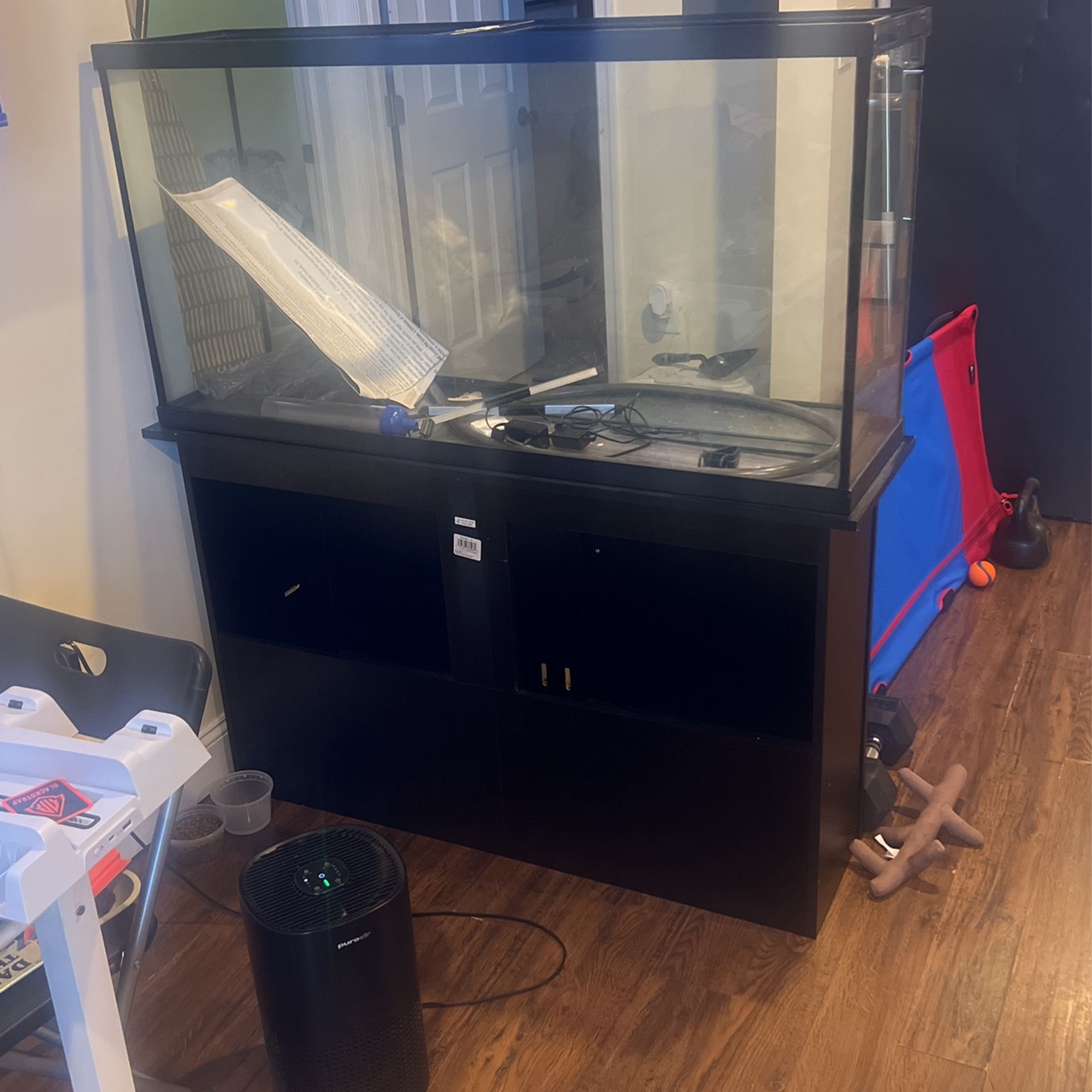 60 Gallon Fish Tank