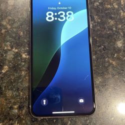 iPhone XS Max + AirPods Pro 2 Bundle – Excellent Condition!