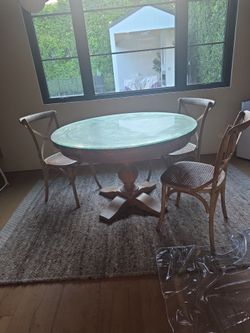Restoration hardware 48 inch table