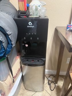 Avalon water dispenser