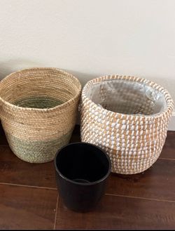 Plant baskets