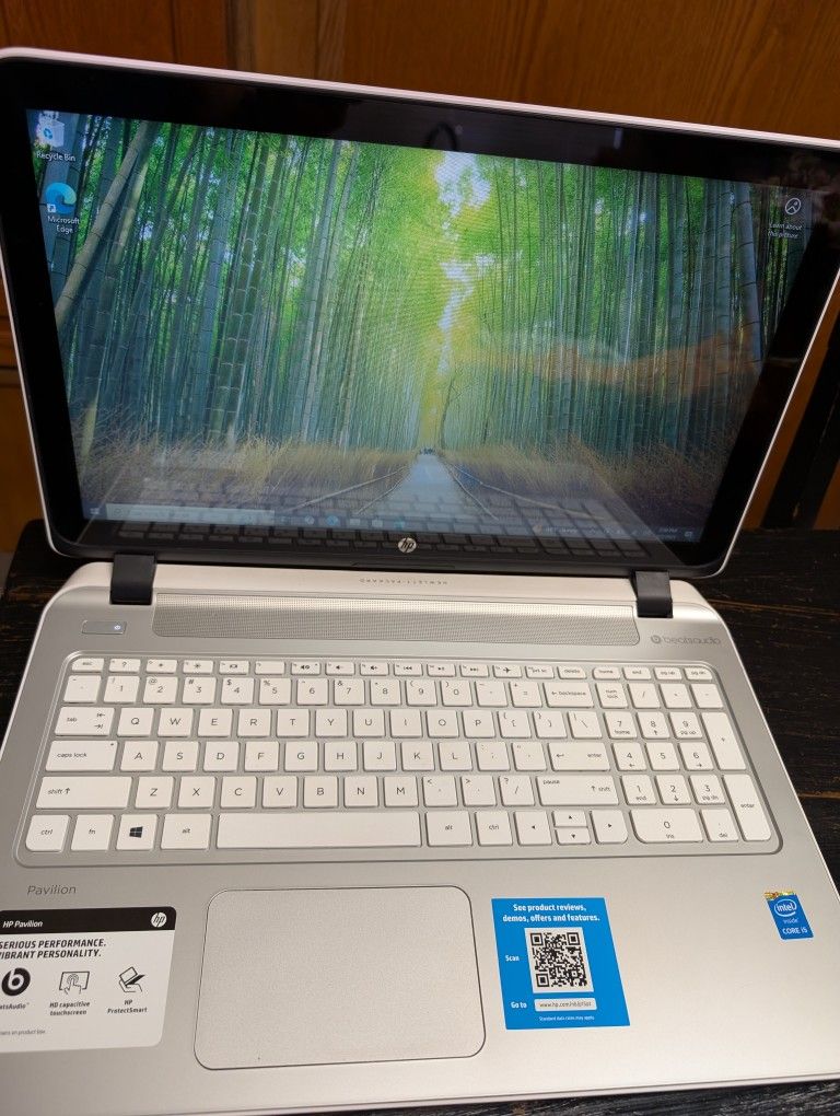 Hp Touchscreen Laptop Like New
