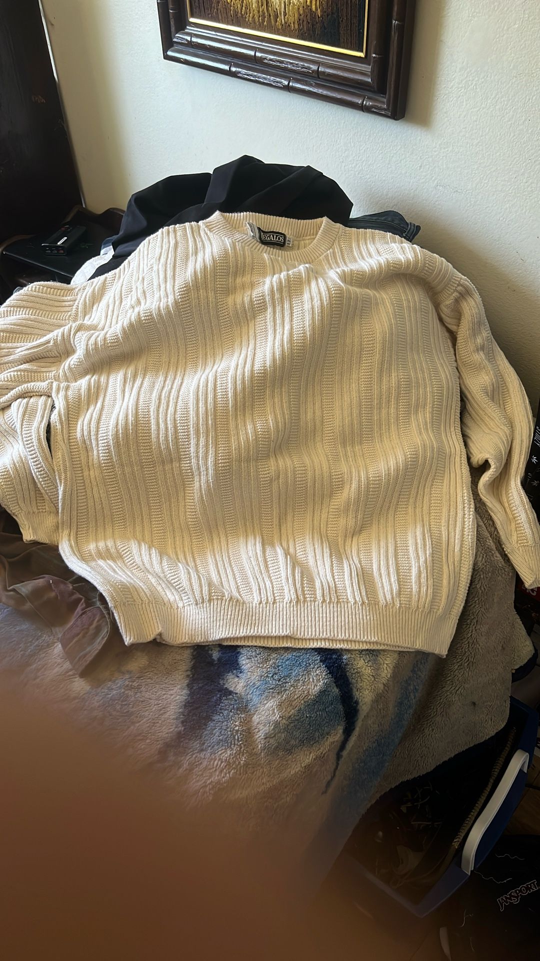 Megalos Sweater