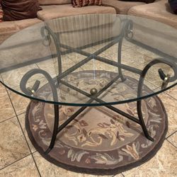 ESTATE SALE: Glass Tables Set