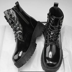 #46 BOTAS ALTAS EN NEGRO CHAROL