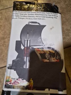Cold smoke generating smoker