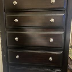 Dark Wood King Bedroom Set – Bed, Dressers, Mirror, Media Center & Nightstand