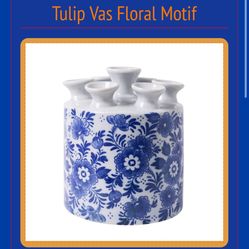 NEW HEINEN DELFTS BLAUW. Tulip Vas Floral Motif Tulipvase Blue Flowers cylinder The tulip vase is a popular Delft Blue gift.