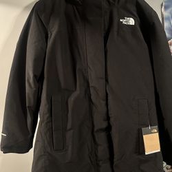 The North Face Women’s Arctic Parka 