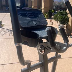 Free Elliptical 