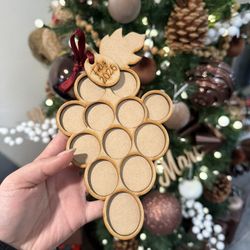 personalized new years grape holder 