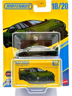 Matchbox Collectors 1:64 Scale Diecast Model Car - 1993 Jaguar XJ220S