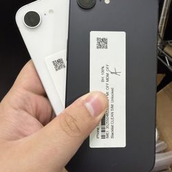 Apple iPhone 16e Unlocked 