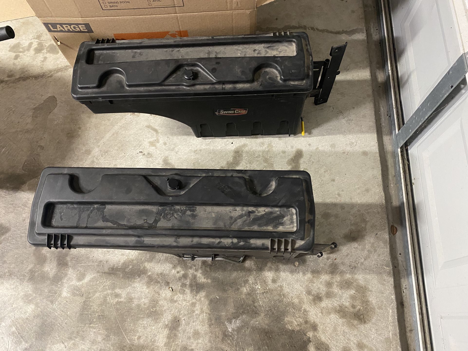 F250 XLT UDC-SC205D - UnderCover Swing Case Truck Bed Toolbox