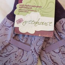 SPRING SPRUNG GREENHOUSE BRAND GARDEN GLOVES ~GARDENERS ARE STYLISH AND PRACTICAL GARDENING GLOVES.
MADE FROM ULTRA SOFT YET HARD WEARING SUEDE & FABR