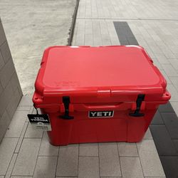 Red Yeti Cooler 35 