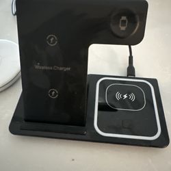 2x 3 in 1 charging stands with cables