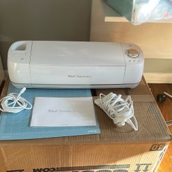 Cricut Explore Air2 w Matt’s