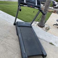 Treadmill 
