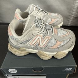 New Balance 9060 Size 7C