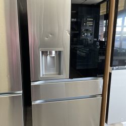 LG InstaView 4 Door Refrigerator With Door In Door