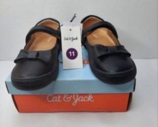 CAT & JACK GIRLS SHOES SIZE 11. NEW.