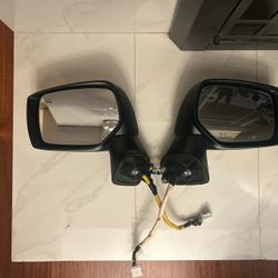 2015 - 2018 Subaru Outback premium Gray Side Mirrors