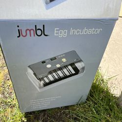 Egg incubator 