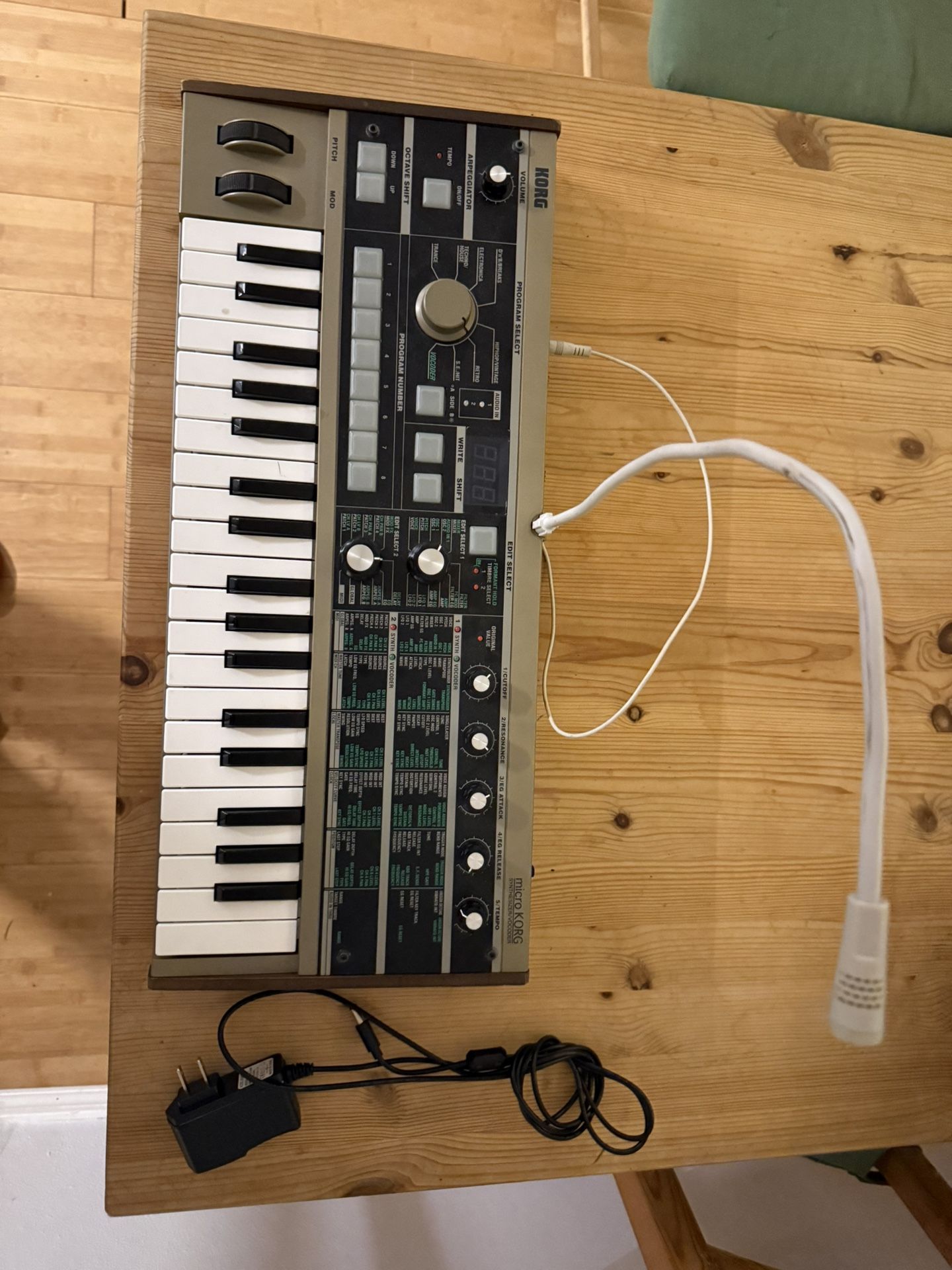 Micro KORG Analog Synth