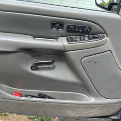 Door Panels Off 04 Yukon Denali 