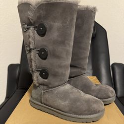 UGG  Bailey Button Triplet