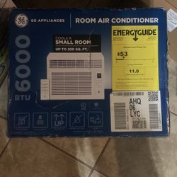 GE 250-sq ft Window Air Conditioner with Remote (115-Volt; 6000-BTU)