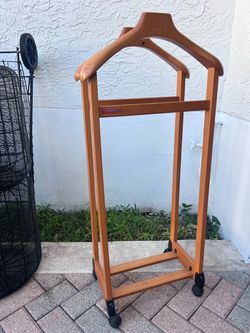 Foppa Pedretti Wooden Valet Stand with Wheels