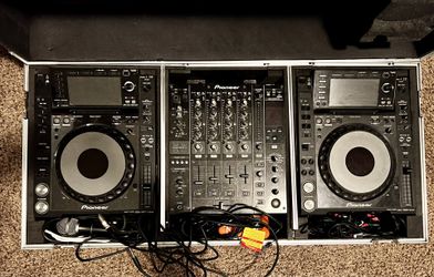 Pioneer Nexus 200 w/DJM 850 Mixer