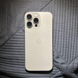 iPhone 16 Pro Max 256 Gb (Gray) Unlocked