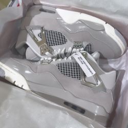 Jordan 4 “Frozen Moments” Size 9.5 Womens - 8 Mens