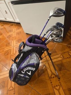 Callaway left handed junior golf partial set.